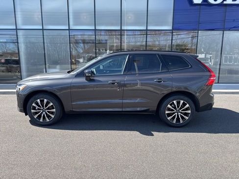 Certified 2025 Volvo XC60 B5 Plus image 2