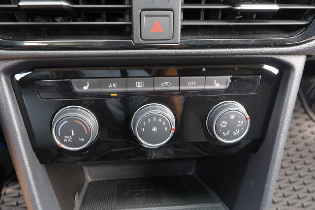 Certified 2023 Volkswagen Taos SE FWD image 26