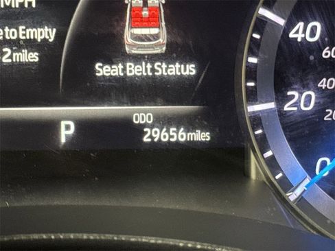 Used 2023 Toyota Highlander LE image 13