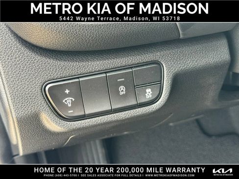 Used 2024 Kia Seltos EX AWD/4WD image 16