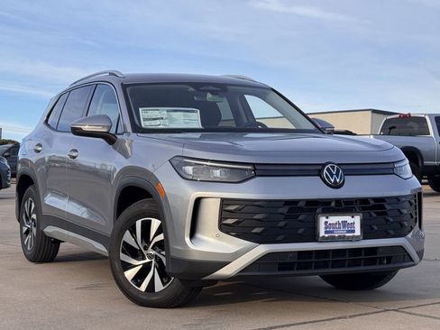 New 2026 Volkswagen Tiguan S FWD image 2