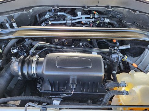 Certified 2023 Ford Explorer ST-Line w/ Class IV Trailer Tow Package image 33