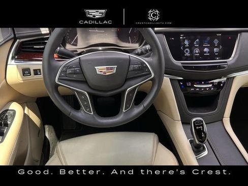 Used 2018 Cadillac XT5 Premium Luxury FWD image 10