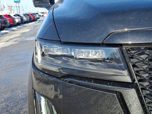 Used 2021 Cadillac Escalade ESV Sport Platinum w/ LPO, ONYX Package image 9