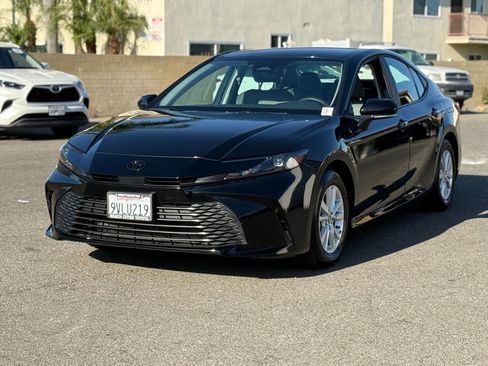 Certified 2025 Toyota Camry LE image 6