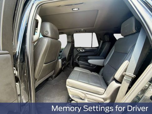 Used 2022 Chevrolet Tahoe Z71 w/ Luxury Package AWD/4WD image 30