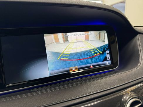 Used 2017 Mercedes-Benz S 550 4MATIC Sedan image 33