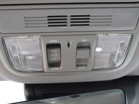Used 2019 Honda Accord EX-L image 19