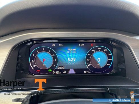 Used 2025 Volkswagen Atlas Cross Sport SE w/ Panoramic Sunroof Package image 15