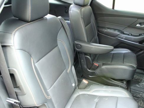 Used 2019 Chevrolet Traverse LT image 9