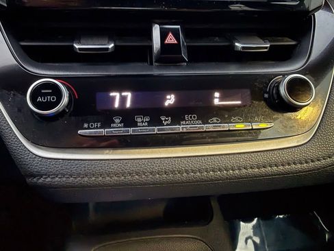 Used 2021 Toyota Corolla SE w/ Carpet Mat Package (TMS) image 23