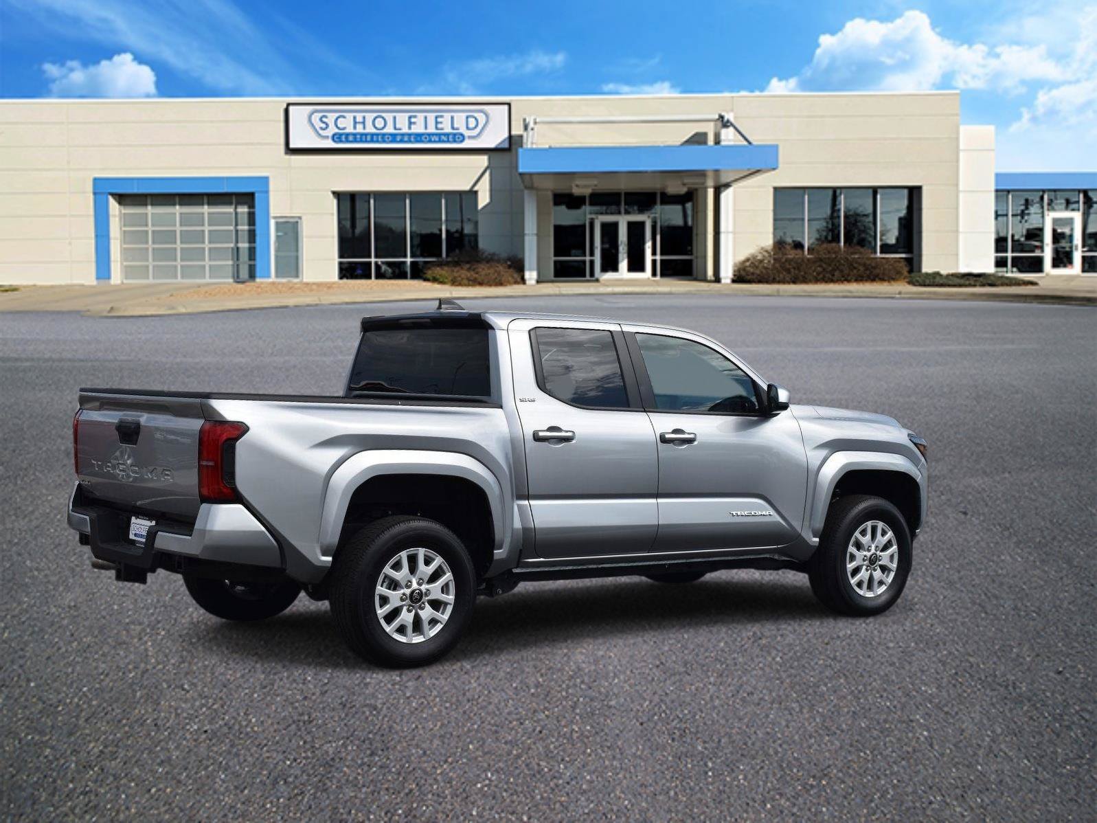 Used 2026 Toyota Tacoma SR5 AWD/4WD image 3