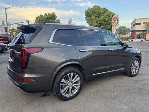 Used 2020 Cadillac XT6 Premium Luxury AWD/4WD image 20