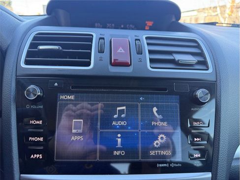 Used 2015 Subaru Crosstrek 2.0i Premium image 18