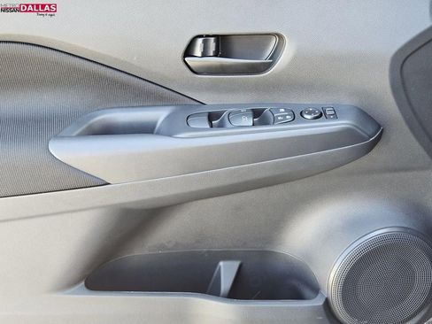 New 2025 Nissan Kicks Play S image 18