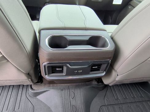New 2026 GMC Sierra 2500 SLT w/ SLT Convenience Package AWD/4WD image 34