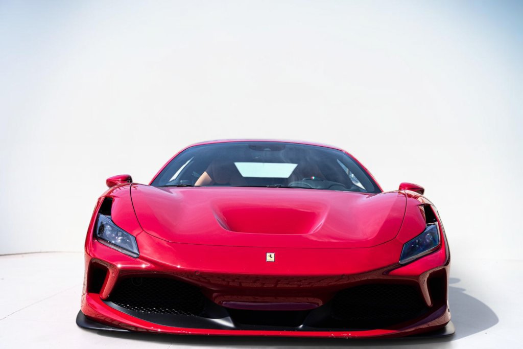Certified 2022 Ferrari F8 Tributo RWD image 11