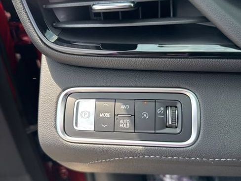 Used 2025 Buick Enclave Avenir w/ Super Cruise Package AWD/4WD image 30