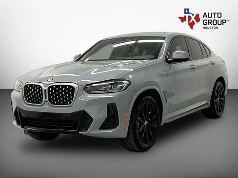 Used 2024 BMW X4 xDrive30i w/ M Sport Package AWD/4WD image 5