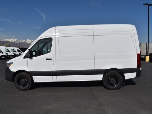 New 2025 Mercedes-Benz Sprinter 2500 image 4