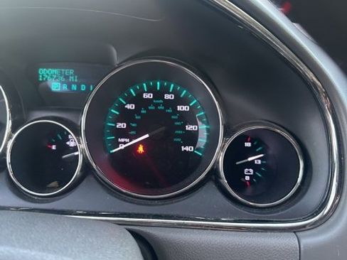 Used 2013 Buick Enclave Leather image 12