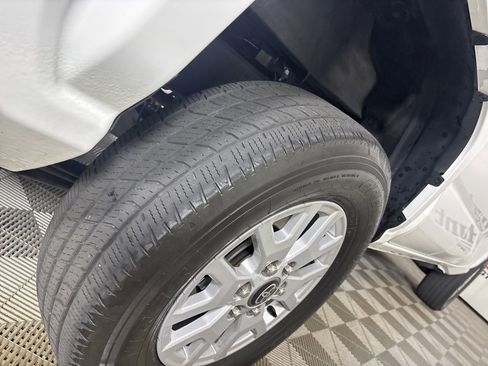 Used 2024 Toyota Tacoma SR AWD/4WD image 30