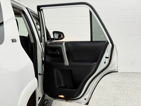 Used 2017 Toyota 4Runner SR5 image 56