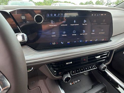 New 2026 Chevrolet Suburban LT w/ Comfort Package RWD image 28