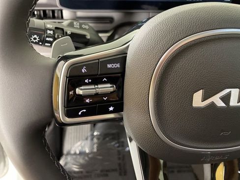 New 2026 Kia Carnival SX image 20