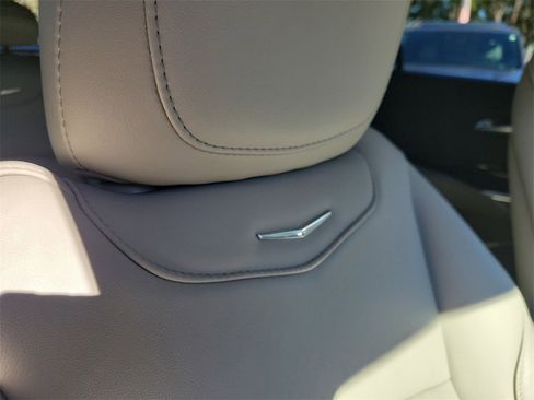 Used 2023 Cadillac XT4 Premium Luxury image 54