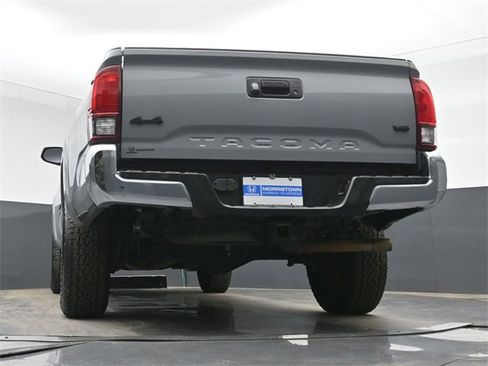 Used 2020 Toyota Tacoma SR5 image 44