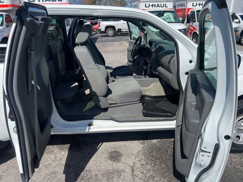 Used 2017 Nissan Frontier S image 7