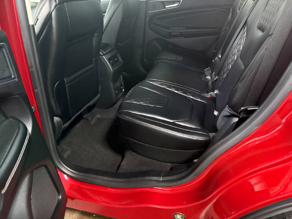 Used 2024 Ford Edge Titanium AWD/4WD image 46