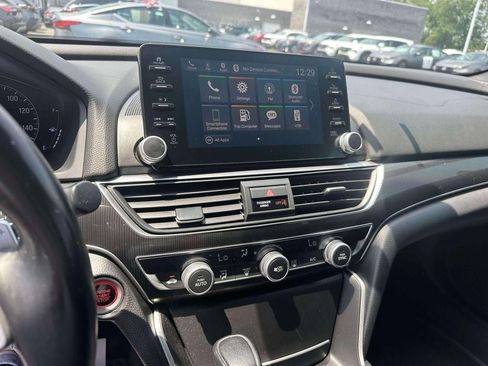 Used 2018 Honda Accord Sport image 29