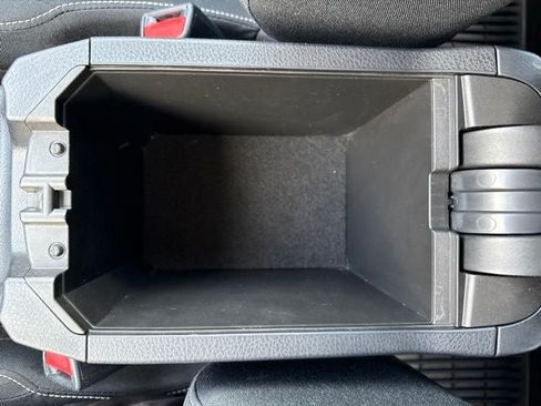 Used 2018 Toyota RAV4 XLE w/ Plus Extra Value Package AWD/4WD image 33