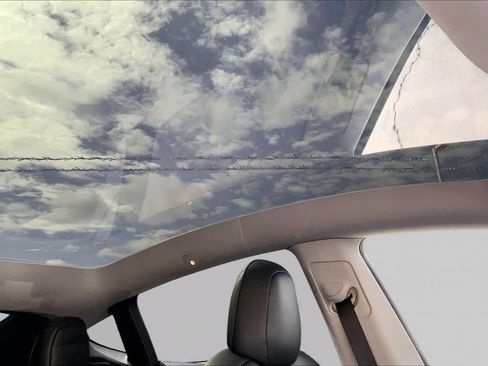 Used 2020 Tesla Model Y Long Range AWD/4WD image 13