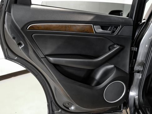 Used 2017 Audi Q5 2.0T Premium Plus w/ Technology Package image 57