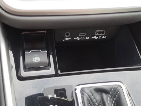 Used 2025 Subaru Outback Onyx Edition image 26