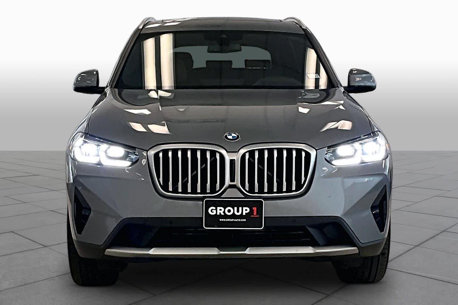 Used 2024 BMW X3 xDrive30i w/ Premium Package AWD/4WD image 3