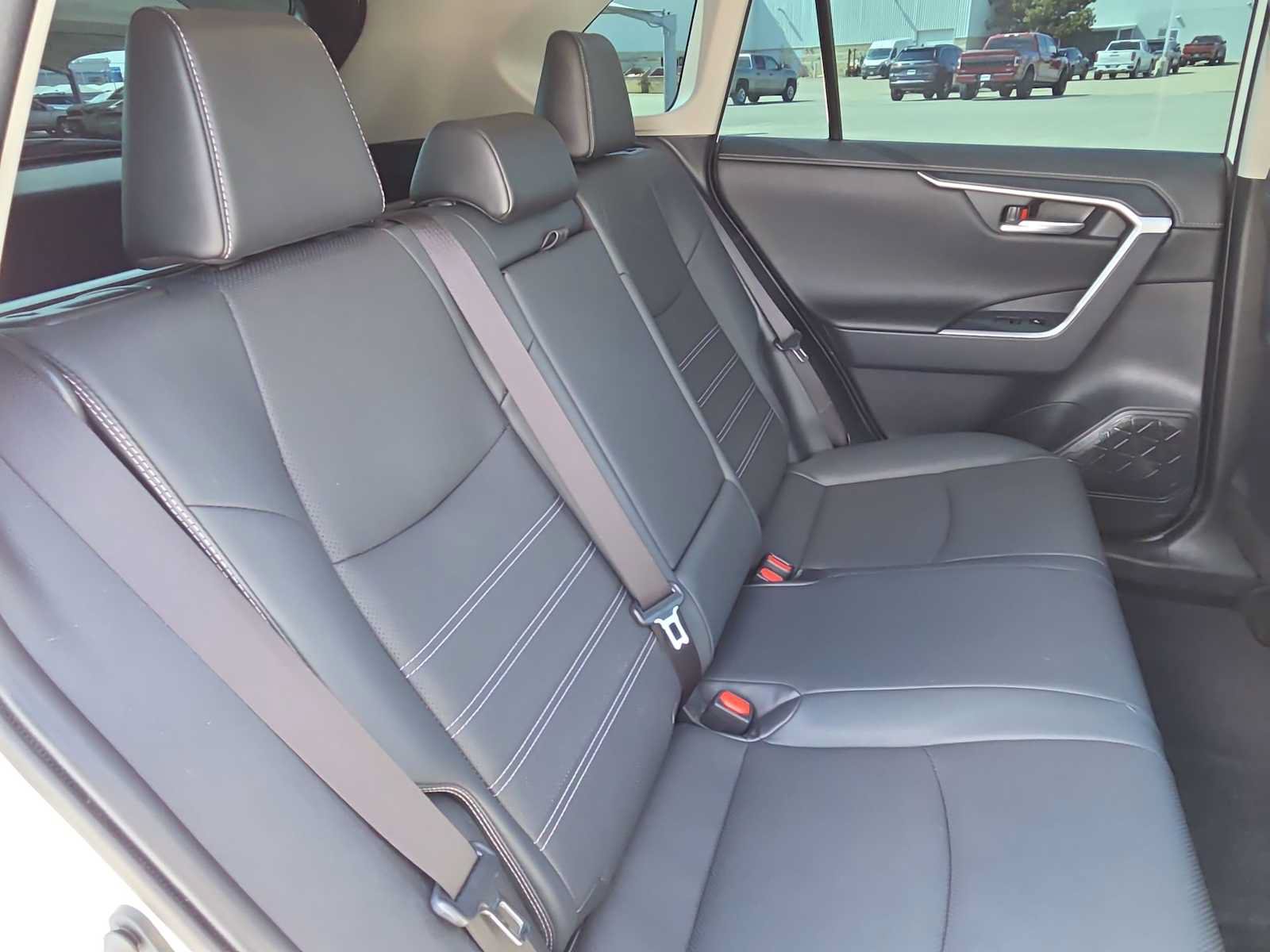 Certified 2022 Toyota RAV4 Limited FWD image 17
