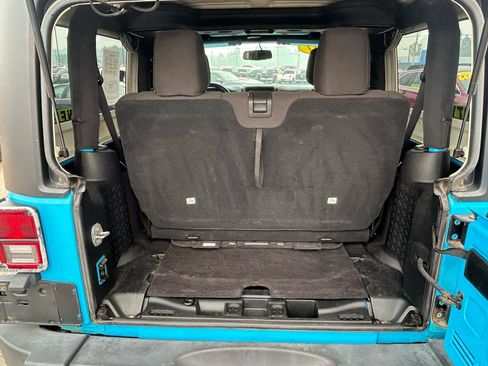 Used 2017 Jeep Wrangler Sport w/ Quick Order Package 24S AWD/4WD image 17