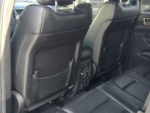 Used 2014 Jeep Grand Cherokee Overland image 22