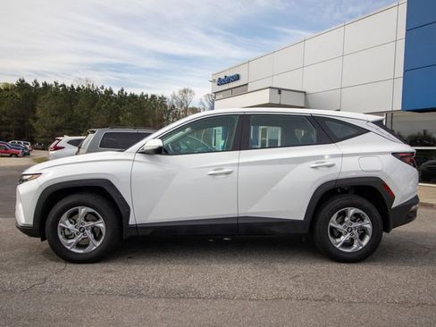 Certified 2024 Hyundai Tucson SE image 4