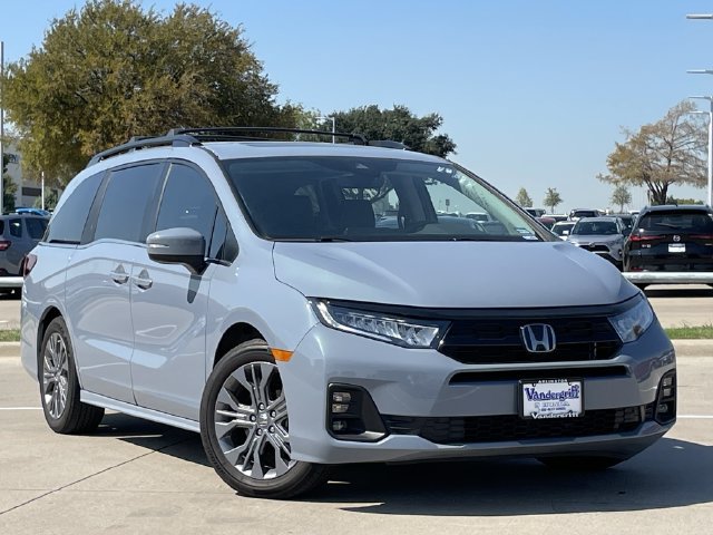 Certified 2026 Honda Odyssey Touring image 2