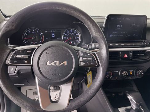 Used 2022 Kia Forte Sedan image 11