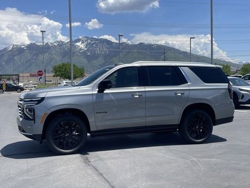 Used 2025 Chevrolet Tahoe Premier image 5
