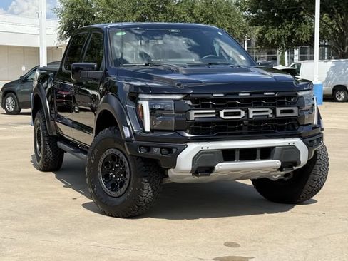 Used 2025 Ford F150 Raptor AWD/4WD image 3
