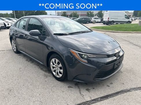 Certified 2025 Toyota Corolla LE FWD image 3