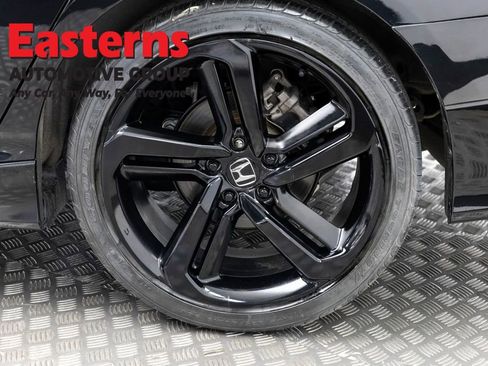 Used 2022 Honda Accord Sport image 32