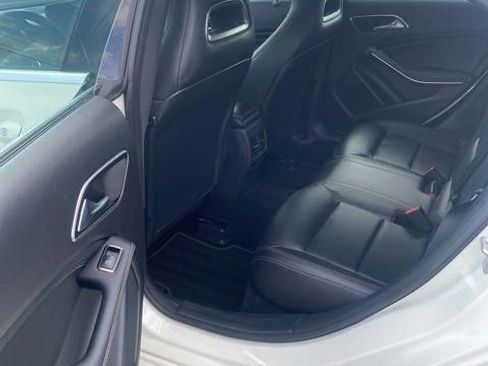 Used 2018 Mercedes-Benz CLA 250 image 9